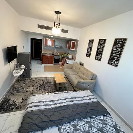 Apartment In Ajman,Studio Flat Exterior photo